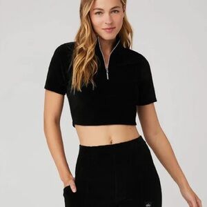 Alo Yoga Micro Corduroy Winter Break Top size S Black